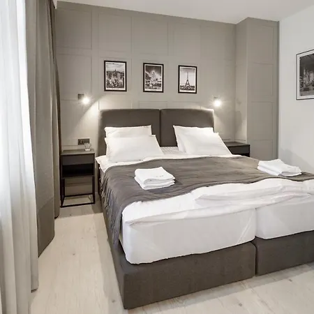 L11, Limanowskiego 3* Poznań