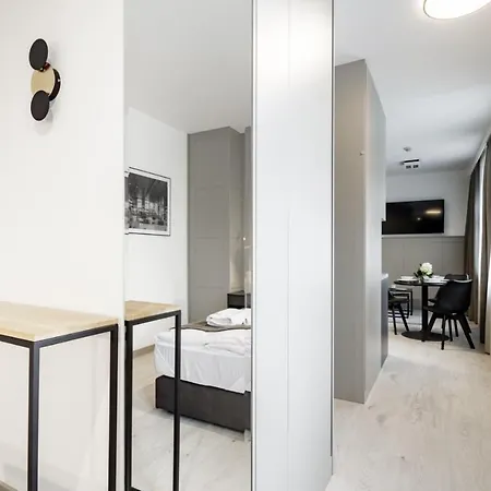 L11, Limanowskiego Aparthotel