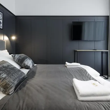 L11, Limanowskiego Hotel apartamentowy 4*