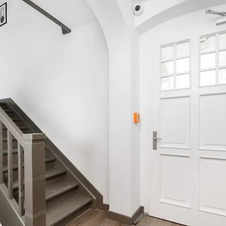 L11, Limanowskiego Aparthotel 3*