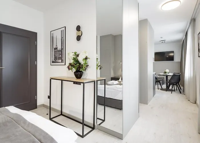 L11, Limanowskiego Hotel apartamentowy Poznań