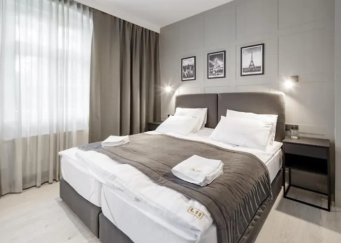 L11, Limanowskiego Hotel apartamentowy Poznań