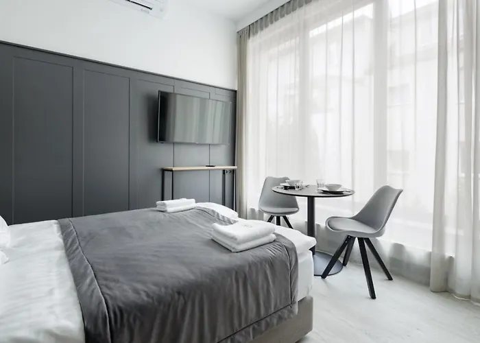 L11, Limanowskiego 4* Poznań