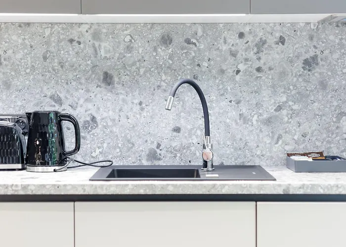 L11, Limanowskiego Hotel apartamentowy