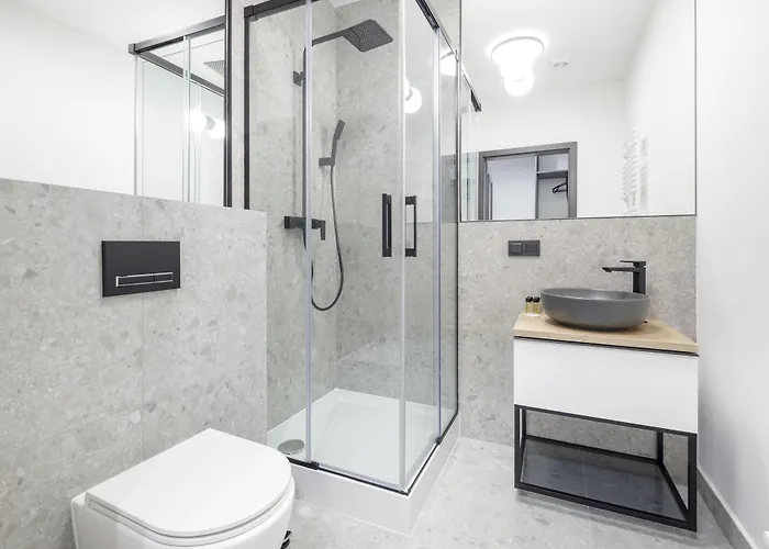 Hotel apartamentowy L11, Limanowskiego Poznań