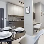 Aparthotel L11, Limanowskiego Poznan