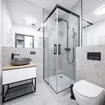 Aparthotel L11, Limanowskiego Poznan