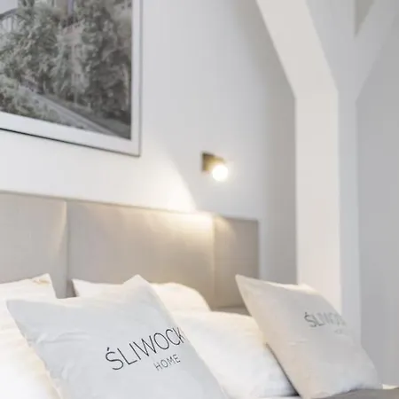 L11, Limanowskiego 4*