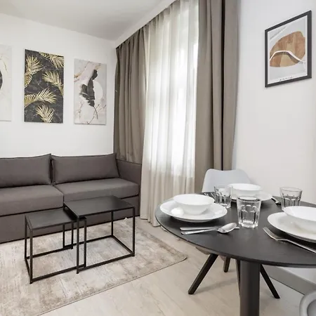 L11, Limanowskiego 4*