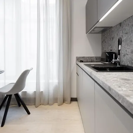 L11, Limanowskiego Apart-hotel