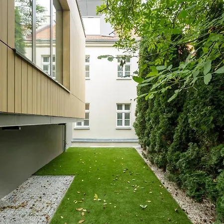 Aparthotel L11, Limanowskiego Poznan