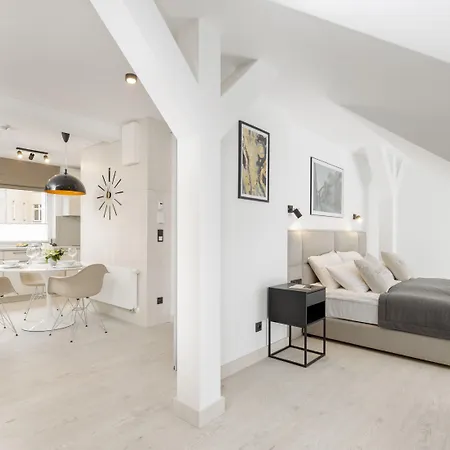 L11, Limanowskiego Poznan