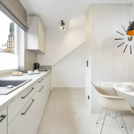 L11, Limanowskiego Apart-hotel 4*