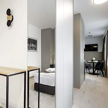 L11, Limanowskiego 4* Poznan