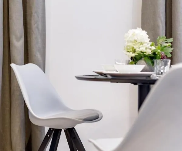 L11, Limanowskiego Apartahotel Poznan