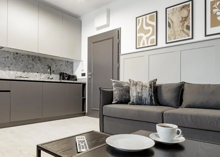 Apartahotel L11, Limanowskiego 4*