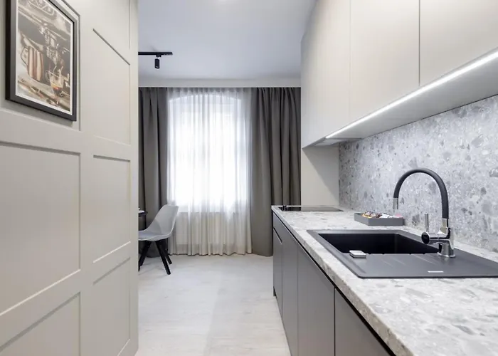 L11, Limanowskiego Apartahotel