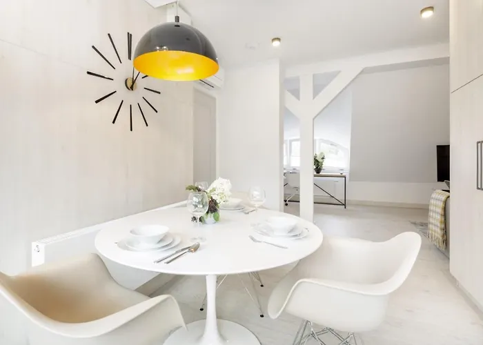 L11, Limanowskiego Apartahotel