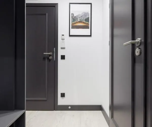 Apartahotel L11, Limanowskiego